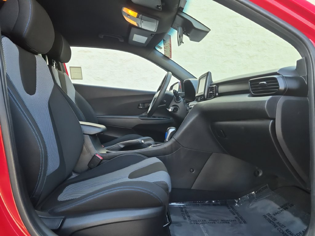 Used 2019 Hyundai Veloster 2.0 FWD image 11