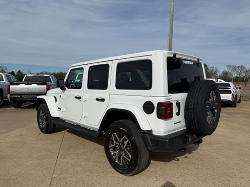 New 2026 Jeep Wrangler Unlimited Sahara image 5