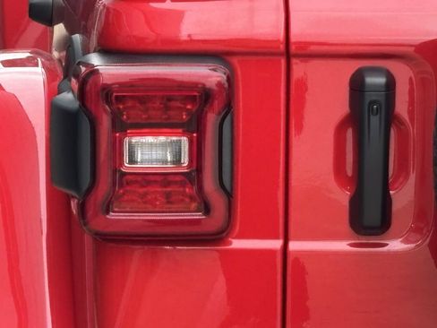 New 2026 Jeep Wrangler Unlimited Rubicon AWD/4WD image 5