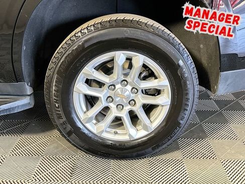 Used 2025 Chevrolet Tahoe LT RWD image 31