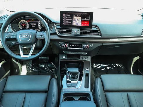 Used 2025 Audi Q5 e Premium Plus w/ Premium Plus Package AWD/4WD image 10