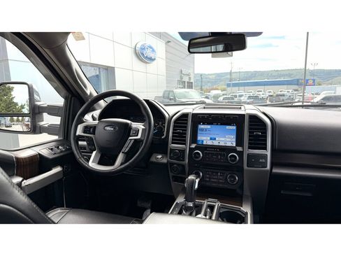Used 2017 Ford F150 Lariat w/ Equipment Group 502A Luxury AWD/4WD image 12