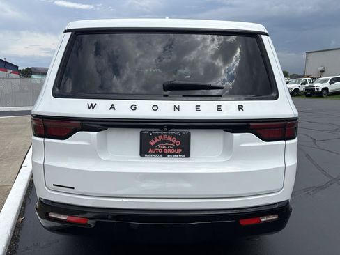 Used 2023 Jeep Wagoneer Series II w/ Convenience Group I AWD/4WD image 4