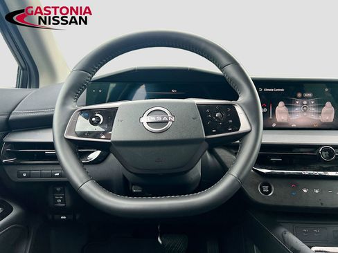 Used 2025 Nissan Murano SV FWD image 30