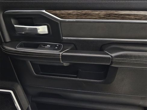 Used 2019 RAM 2500 Laramie image 30