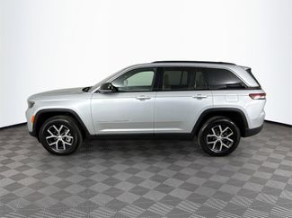 New 2024 Jeep Grand Cherokee Limited video 2