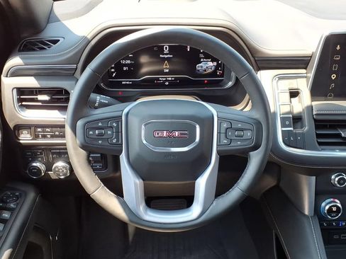 Used 2023 GMC Yukon XL SLT w/ SLT Premium Package AWD/4WD image 24