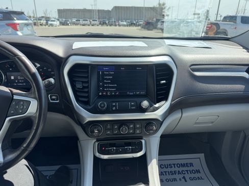 Used 2021 GMC Acadia SLT w/ Preferred Package AWD/4WD image 16