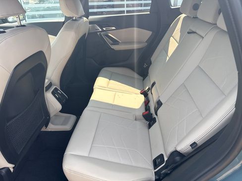 Used 2023 BMW X1 xDrive28i w/ Premium Package AWD/4WD image 9