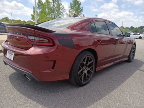 Used 2018 Dodge Charger R/T RWD image 3