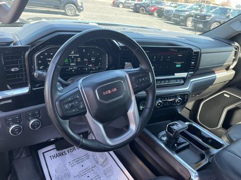 Used 2023 GMC Sierra 1500 SLT w/ SLT Premium Package AWD/4WD image 10