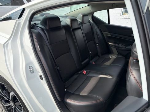 Used 2024 Nissan Altima 2.5 SR FWD image 14