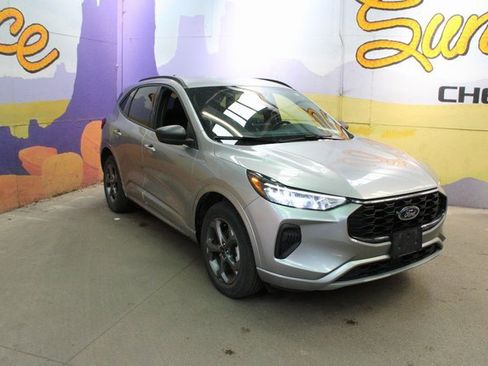 Used 2023 Ford Escape ST-Line image 4