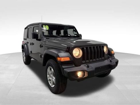 Used 2019 Jeep Wrangler Unlimited Sport S AWD/4WD image 5
