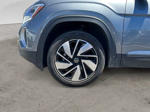 Used 2024 Volkswagen Atlas SE AWD/4WD image 9