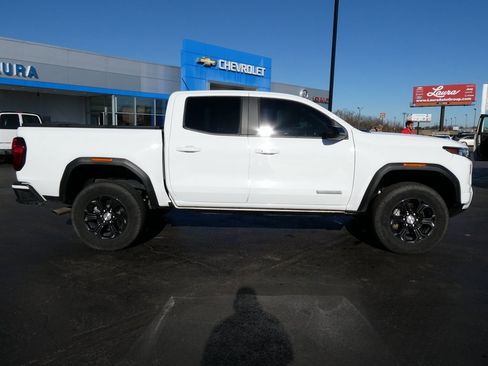 Certified 2024 GMC Canyon Elevation w/ Trailering Package image 4