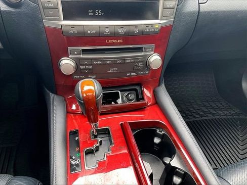 Used 2011 Lexus LS 460 AWD w/ Luxury Value Edition image 28