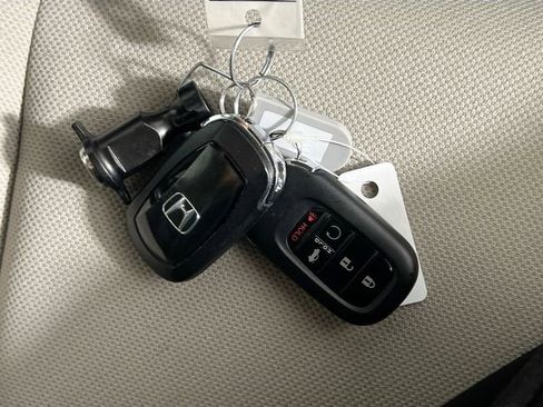 Used 2023 Honda CR-V EX image 33