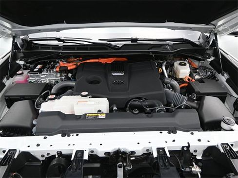 Used 2024 Toyota Sequoia Platinum image 20