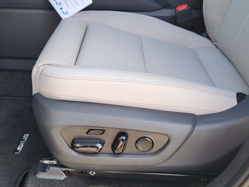 New 2026 Lexus TX 350 AWD image 18