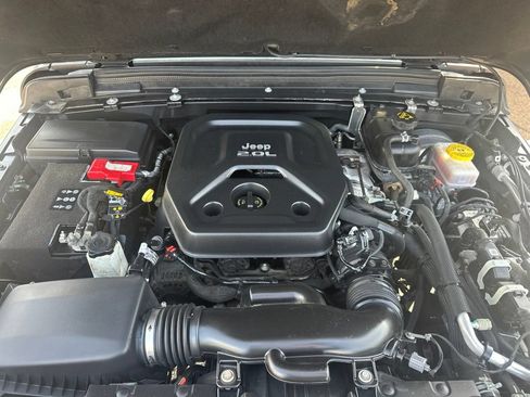 Used 2020 Jeep Wrangler Sport AWD/4WD image 28