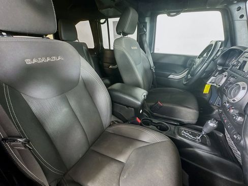 Used 2016 Jeep Wrangler Unlimited Sahara w/ Max Tow Package AWD/4WD image 24