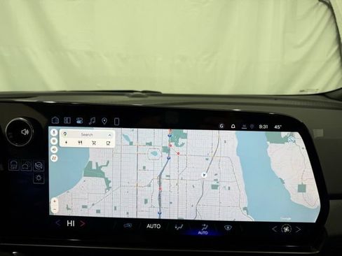 New 2026 Chevrolet Equinox EV LT image 31