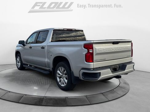 Used 2020 Chevrolet Silverado 1500 Custom w/ Custom Value Package image 5