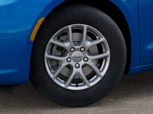 New 2026 Chrysler Pacifica Select image 8