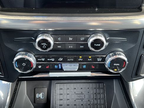 Used 2023 Ford F150 Lariat w/ Equipment Group 502A High AWD/4WD image 29