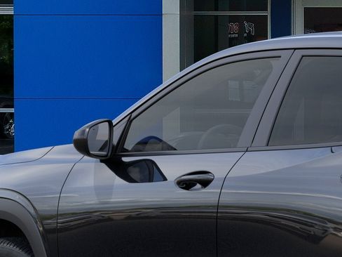New 2026 Chevrolet Trax RS w/ Sunroof Package FWD image 36