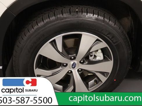Used 2025 Subaru Ascent Premium AWD/4WD image 9