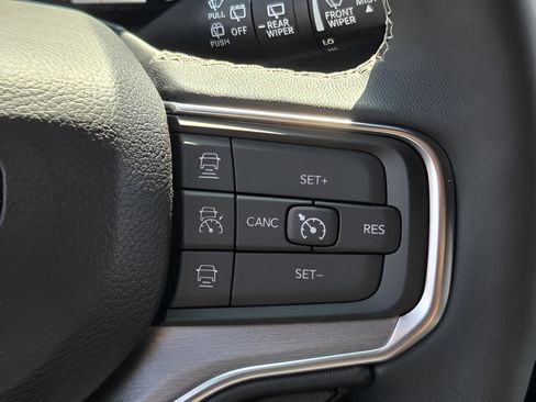 Used 2024 Jeep Wagoneer Series II image 25