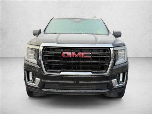 Used 2023 GMC Yukon SLE w/ Gmc Pro Safety Plus Package image 2