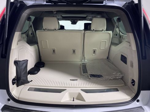 New 2026 Cadillac Escalade ESV Platinum Sport w/ LPO, ONYX Package AWD/4WD image 16