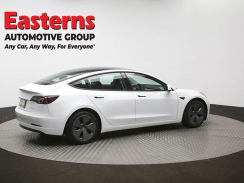 Used 2022 Tesla Model 3 Long Range AWD/4WD image 39