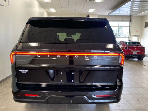 Used 2026 Lincoln Navigator L Black Label image 6