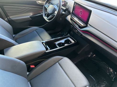 Used 2023 Volkswagen ID.4 Pro S image 16