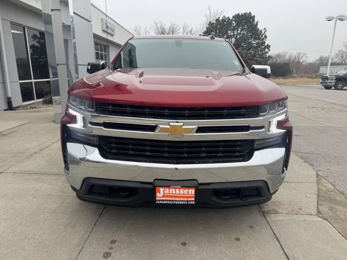 Used 2021 Chevrolet Silverado 1500 LT image 4