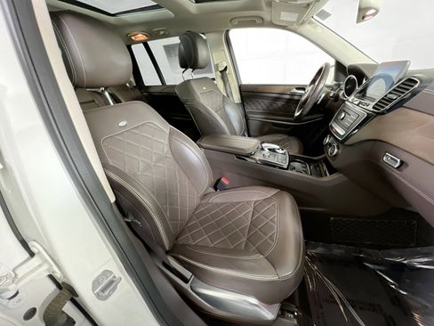 Used 2019 Mercedes-Benz GLS 550 4MATIC image 31