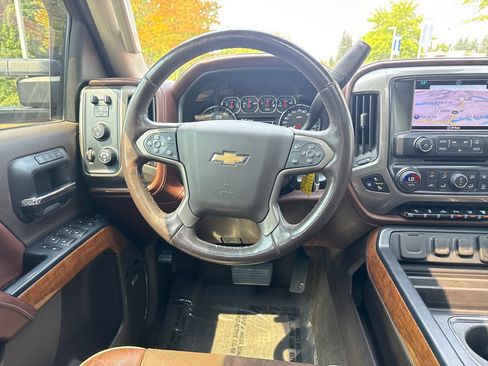 Used 2016 Chevrolet Silverado 2500 High Country w/ High Country Premium Package AWD/4WD image 16