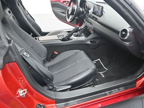 Used 2023 MAZDA MX-5 Miata Grand Touring image 17