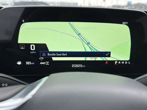 Used 2025 Chevrolet Equinox LT image 29