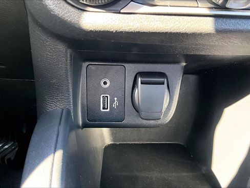 Used 2021 Nissan Versa SV image 23