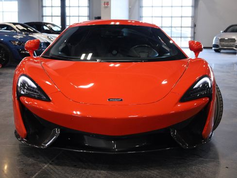 Used 2017 McLaren 570S Coupe image 2
