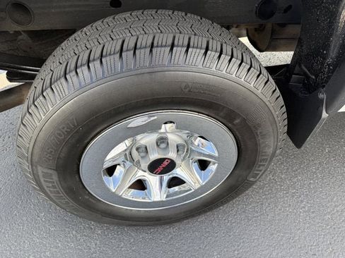 Used 2017 GMC Sierra 1500 2WD Regular Cab image 13