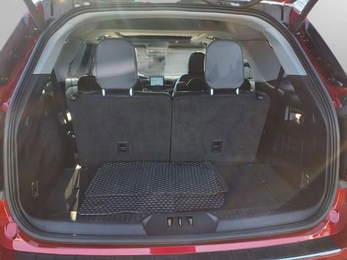 Used 2022 Ford Explorer Limited w/ Equipment Group 301A image 29