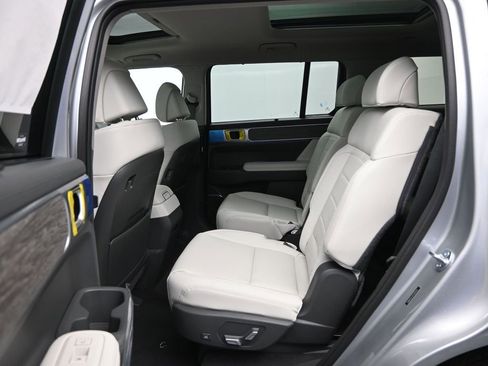 New 2026 Hyundai Santa Fe Limited AWD/4WD image 29