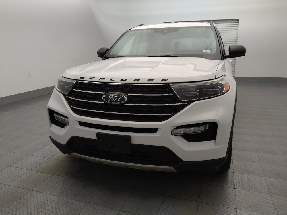Used 2021 Ford Explorer XLT w/ Equipment Group 202A RWD image 15