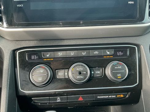 Used 2023 Volkswagen Atlas SEL image 17